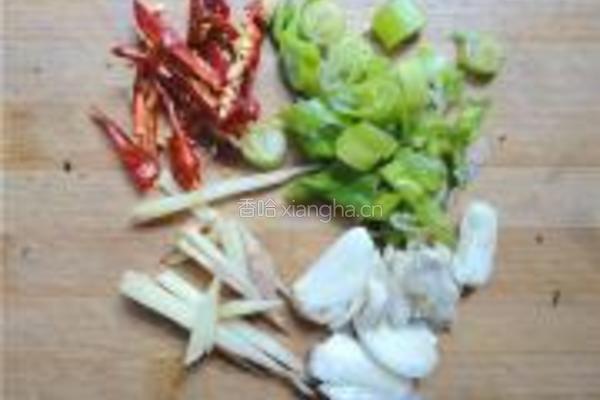 野生芦蒿炒肉丝的做法图解5