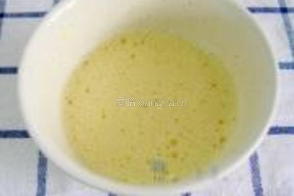 焦糖红茶鲜奶布丁的做法图解1