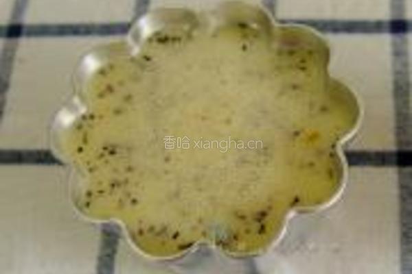 焦糖红茶鲜奶布丁的做法图解5