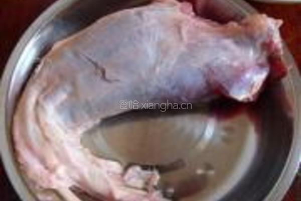 香辣牛腱子的做法图解1