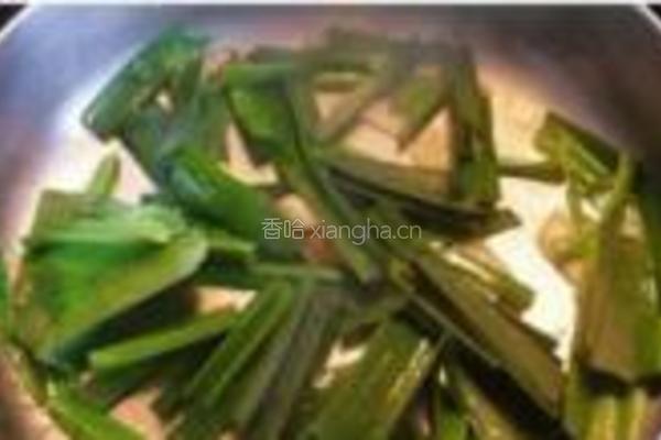羊肉金针菇荞麦面的做法图解2