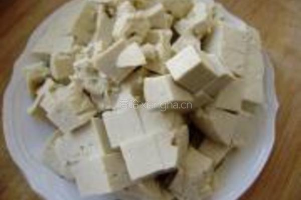 孜然辣炒豆腐的做法图解1