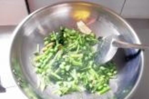 咸菜毛豆豆瓣酥的做法图解7