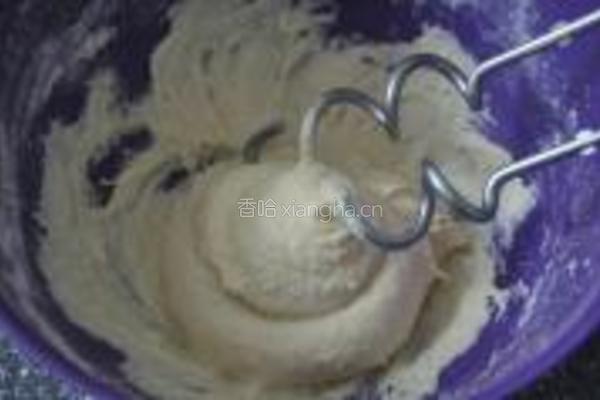 红豆沙奶酥面包的做法图解2