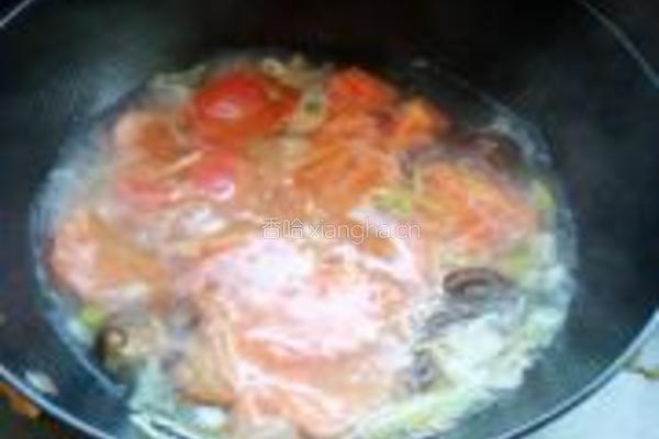 番茄香菇牛肉面的做法图解4