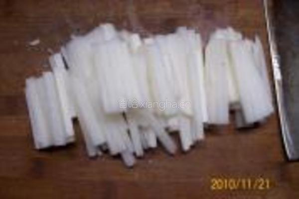 蒜皮粉条烧萝卜的做法图解5