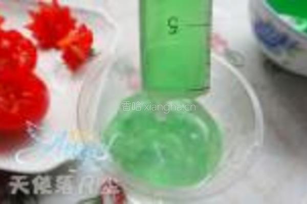 苹果鱼子番茄盅的做法图解3