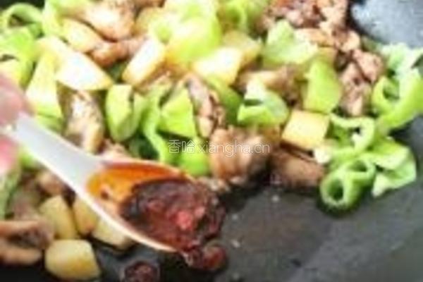 土豆烧鸡的做法图解8