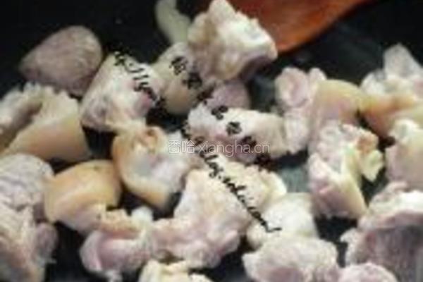 酸菜豌豆炖猪蹄的做法图解7