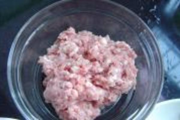 米豆腐肉丸汤的做法图解1