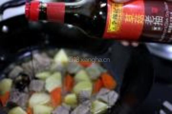 土豆烧牛肉的做法图解5