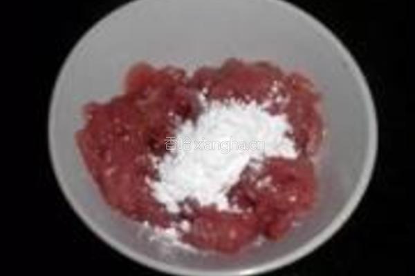 芦蒿炒肉丝的做法图解3