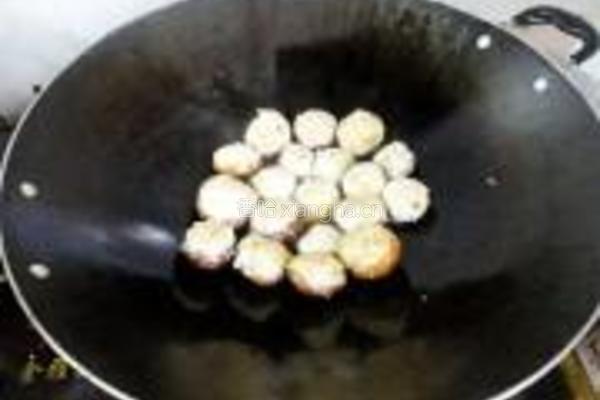 冬菇酿鱼肉的做法图解5