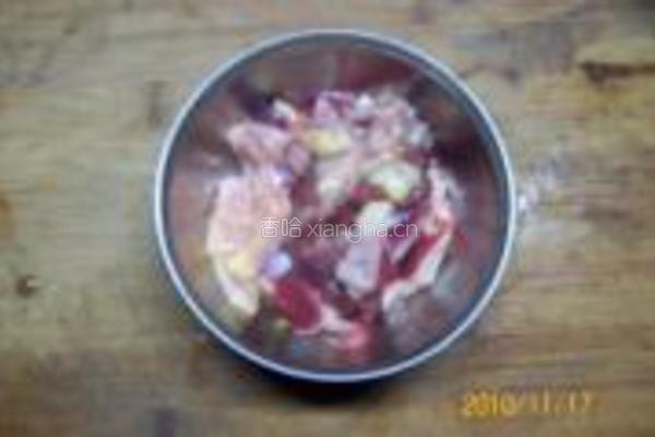 大蒜苗清炒鸡杂的做法图解2