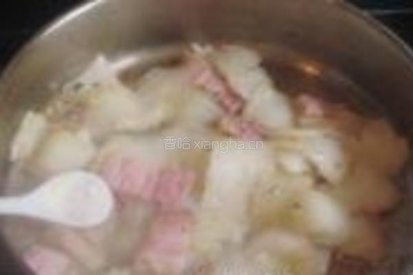咸肉片炒白菜帮子的做法图解8