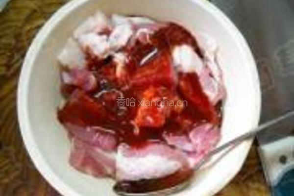 干豆角粉蒸腐乳肉的做法图解1