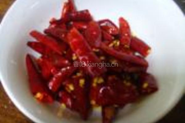 啤酒鱼炖豆腐的做法图解4