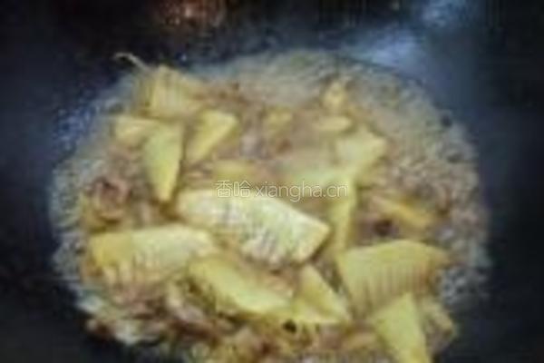 春笋黄瓜炒肉的做法图解6
