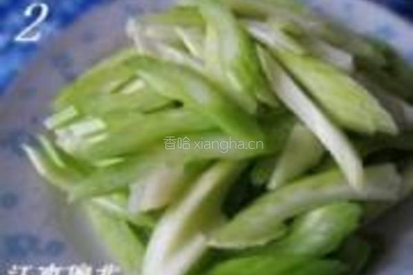 西芹炒虾仁的做法图解2