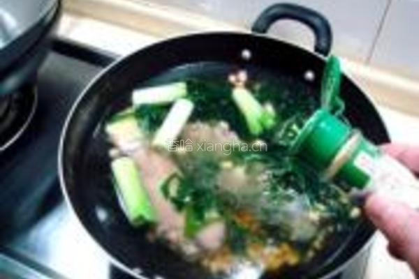 黄豆花生煲猪脚的做法图解8