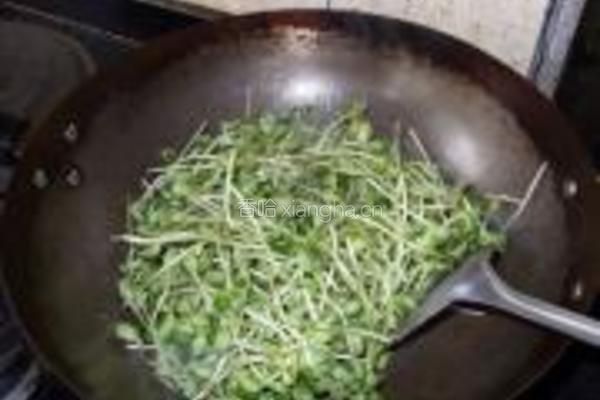 黑豆苗炒牛肉的做法图解7