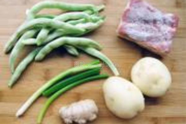 芸豆五花肉焖面的做法图解1