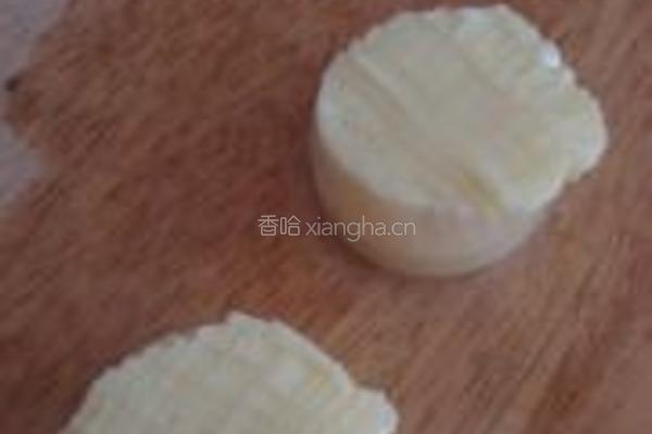 橙汁菊花豆腐的做法图解3