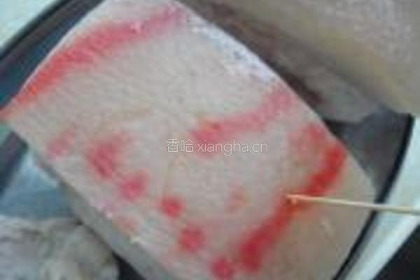 梅菜蒸扣肉的做法图解3