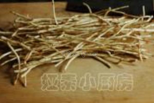 剁辣子炒臭菜根的做法图解2