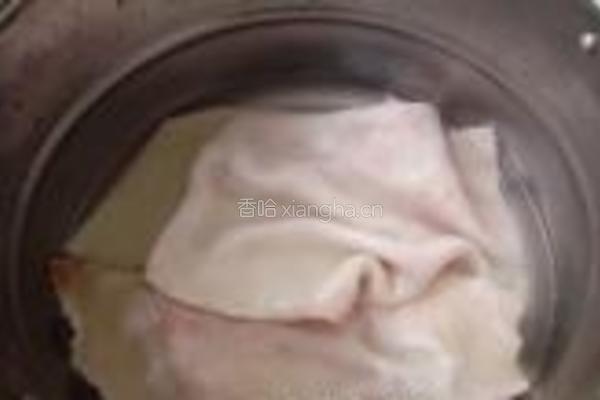 红烧肉皮的做法图解1