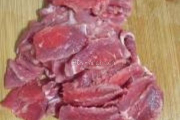 蚝油牛肉的做法图解1