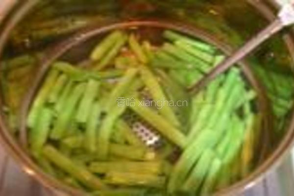 干煸四季豆的做法图解2