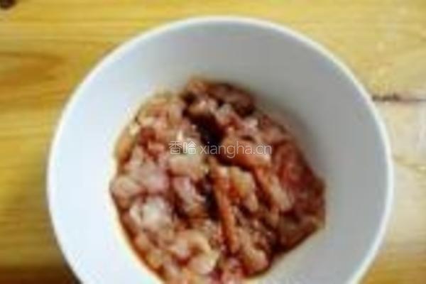 芹菜木耳炒肉丝的做法图解3