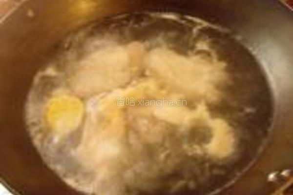 山楂馬蹄茯苓瘦肉湯的做法图解2