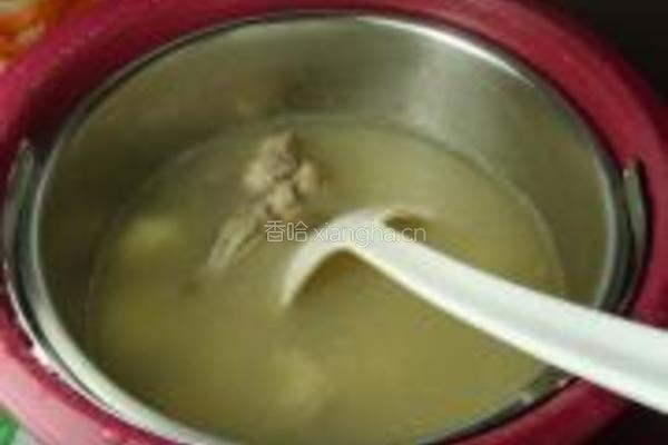 山楂馬蹄茯苓瘦肉湯的做法图解6