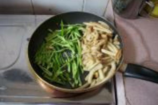 辣椒炒茄丝的做法图解6