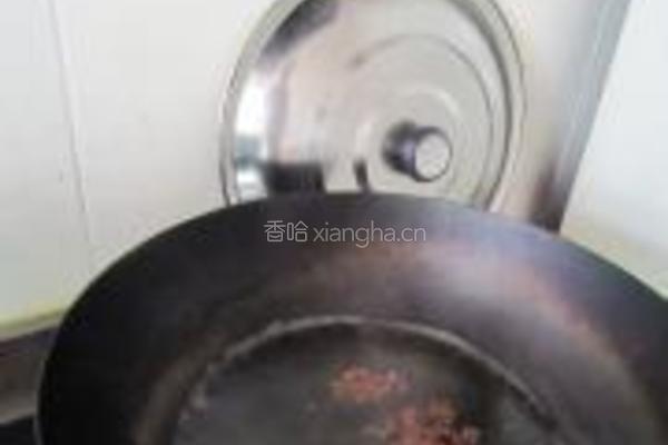 低脂芋头鸡翅烧的做法图解1
