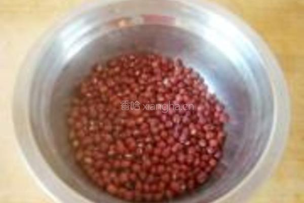 薏米红豆粥的做法图解2