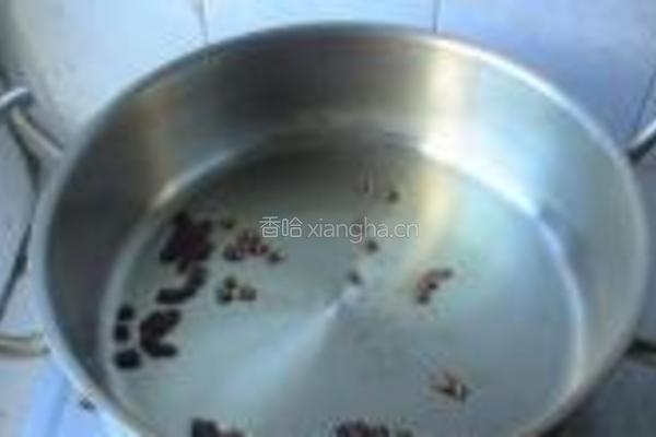槐花肉丸汤的做法图解5