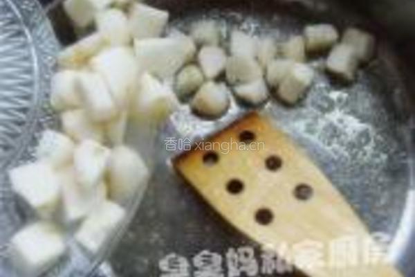 清爽马蹄炒凤尾的做法图解6