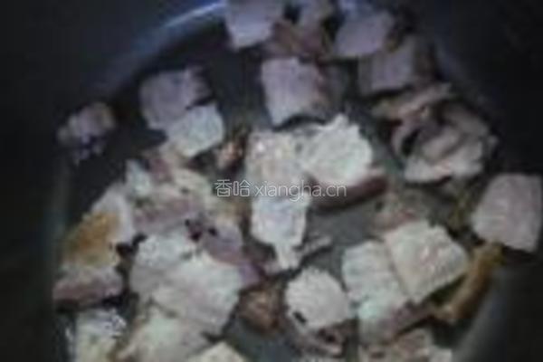 豌豆角炒腊肉的做法图解2