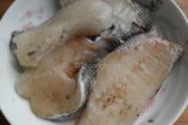 香菇剁椒蒸鳕鱼的做法图解2