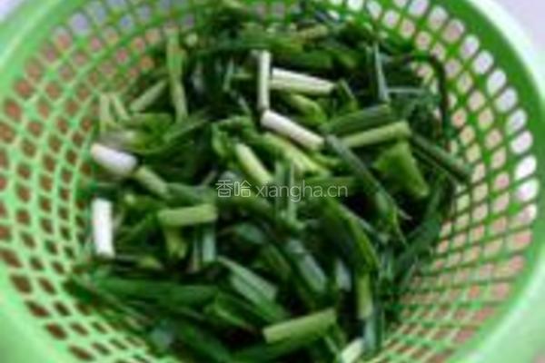 大蒜素鸡炒肉丝的做法图解2