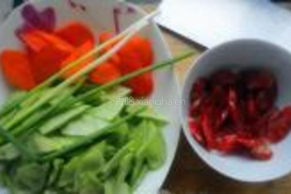 香肠炒扁豆的做法图解2