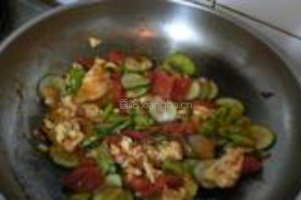 西红柿黄瓜炒鸡蛋的做法图解9