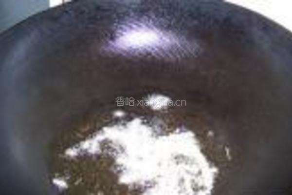大葱爆肉的做法图解3