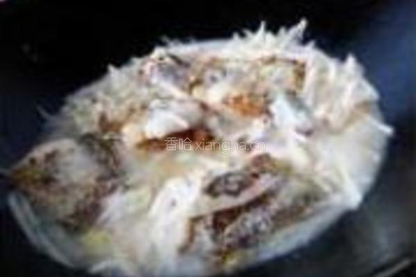 萝卜丝烧带鱼的做法图解8