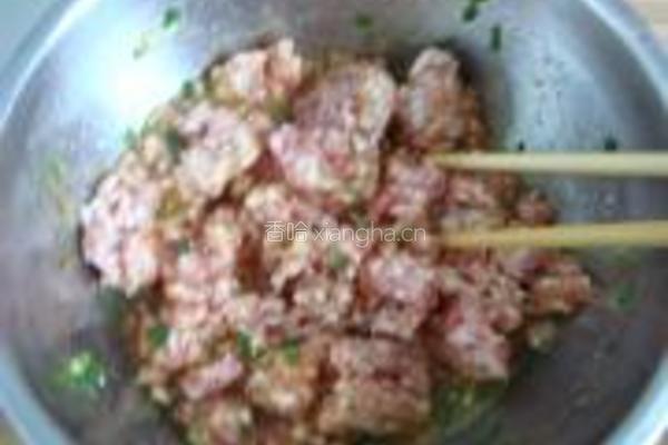 紫菜虾皮肉饺的做法图解1