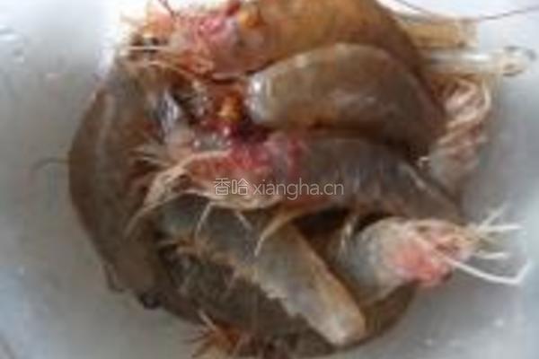 鲜虾香菇大米粥的做法图解2