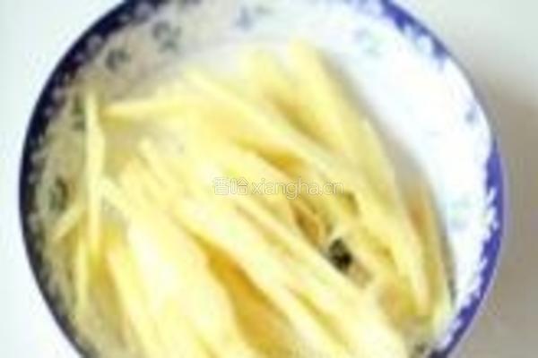 可乐姜汁鸡翅的做法图解2